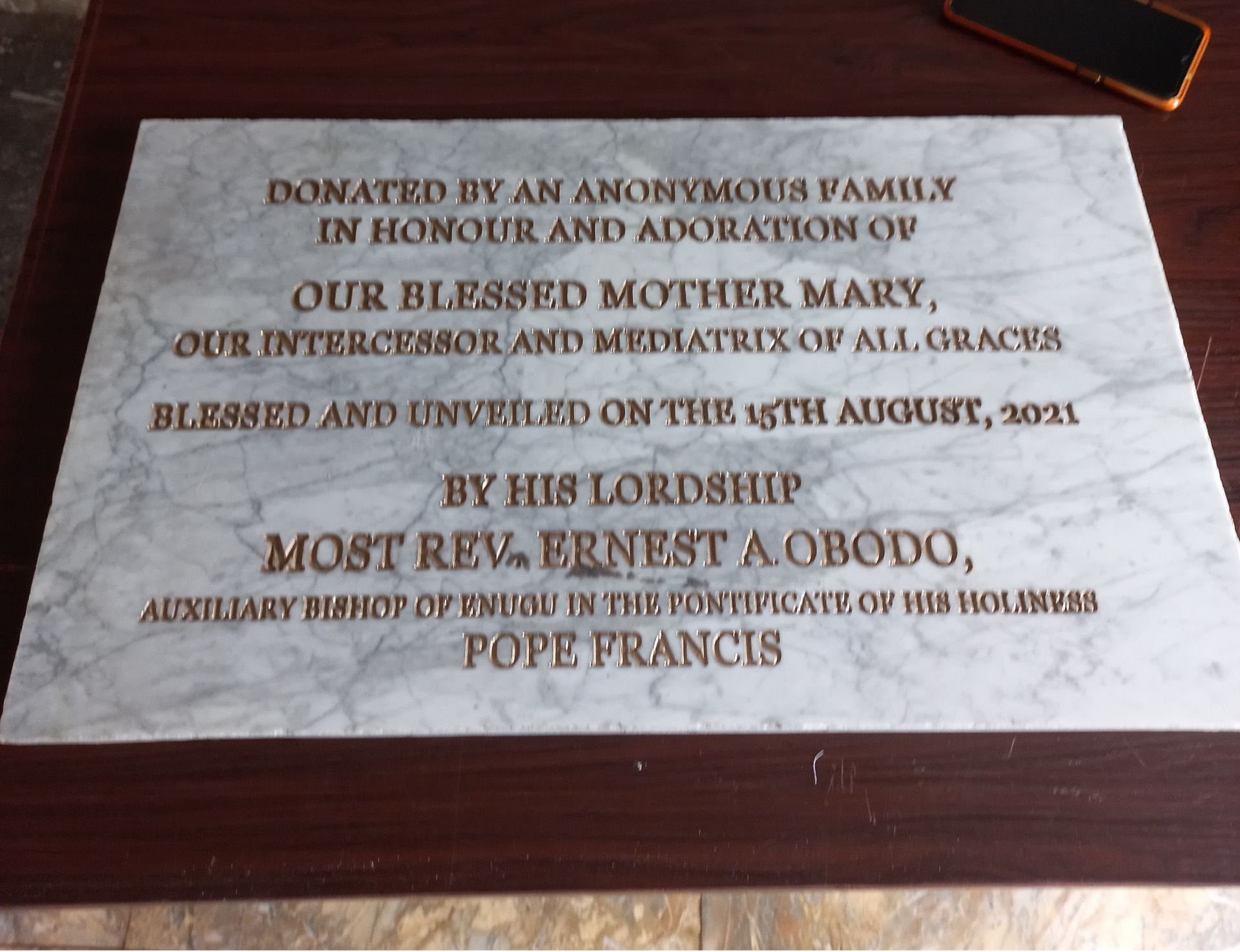 engrave marble plaque